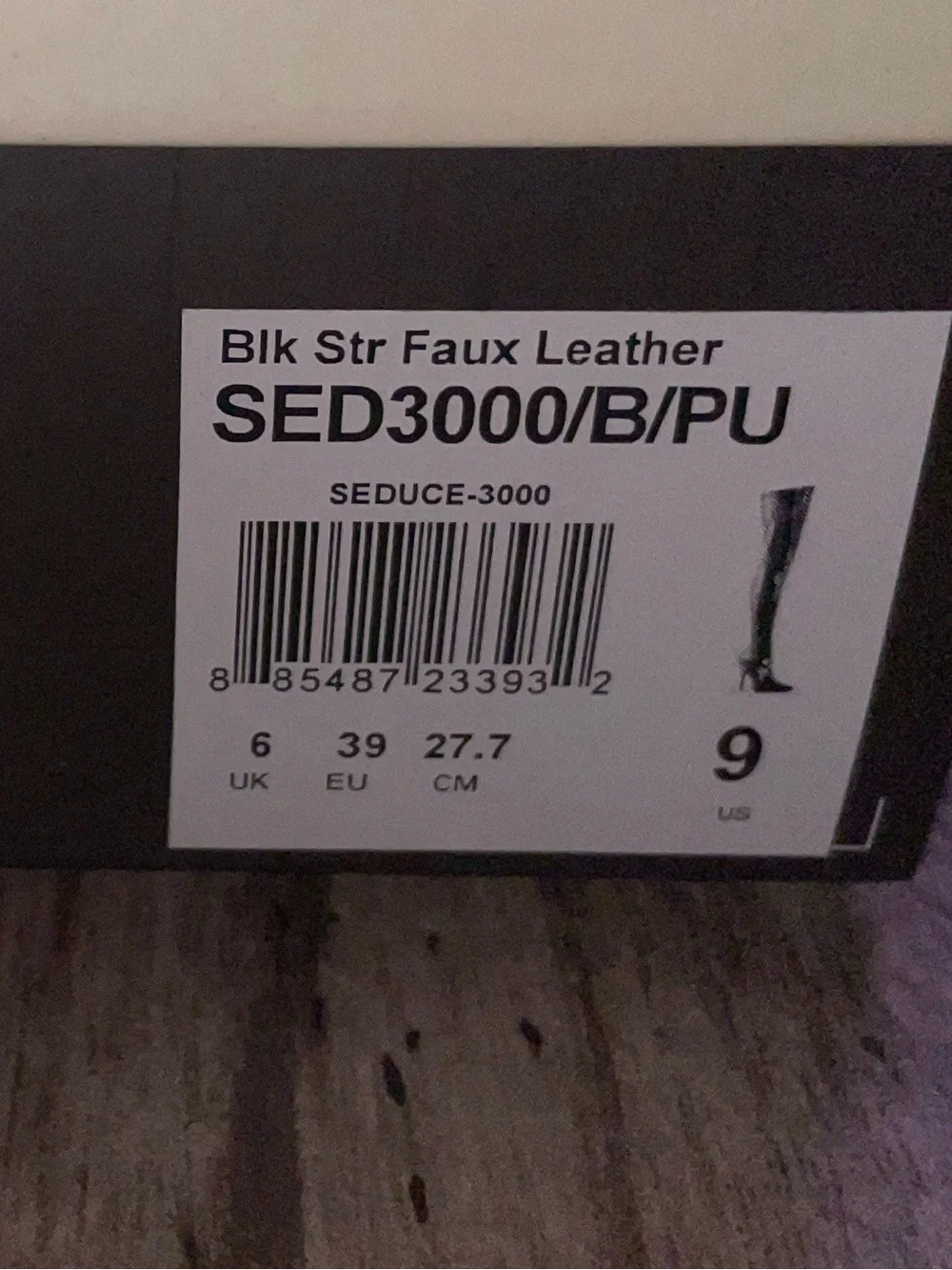 Pleaser USA footwear, Seduce-3000 model knee-high boots, Size 9